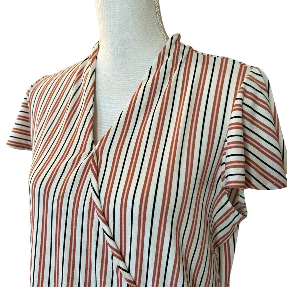 NEW Adrianna Papell Women's Vertical Stripe Wrap Top SZ Medium White Multicolor - Picture 2 of 7